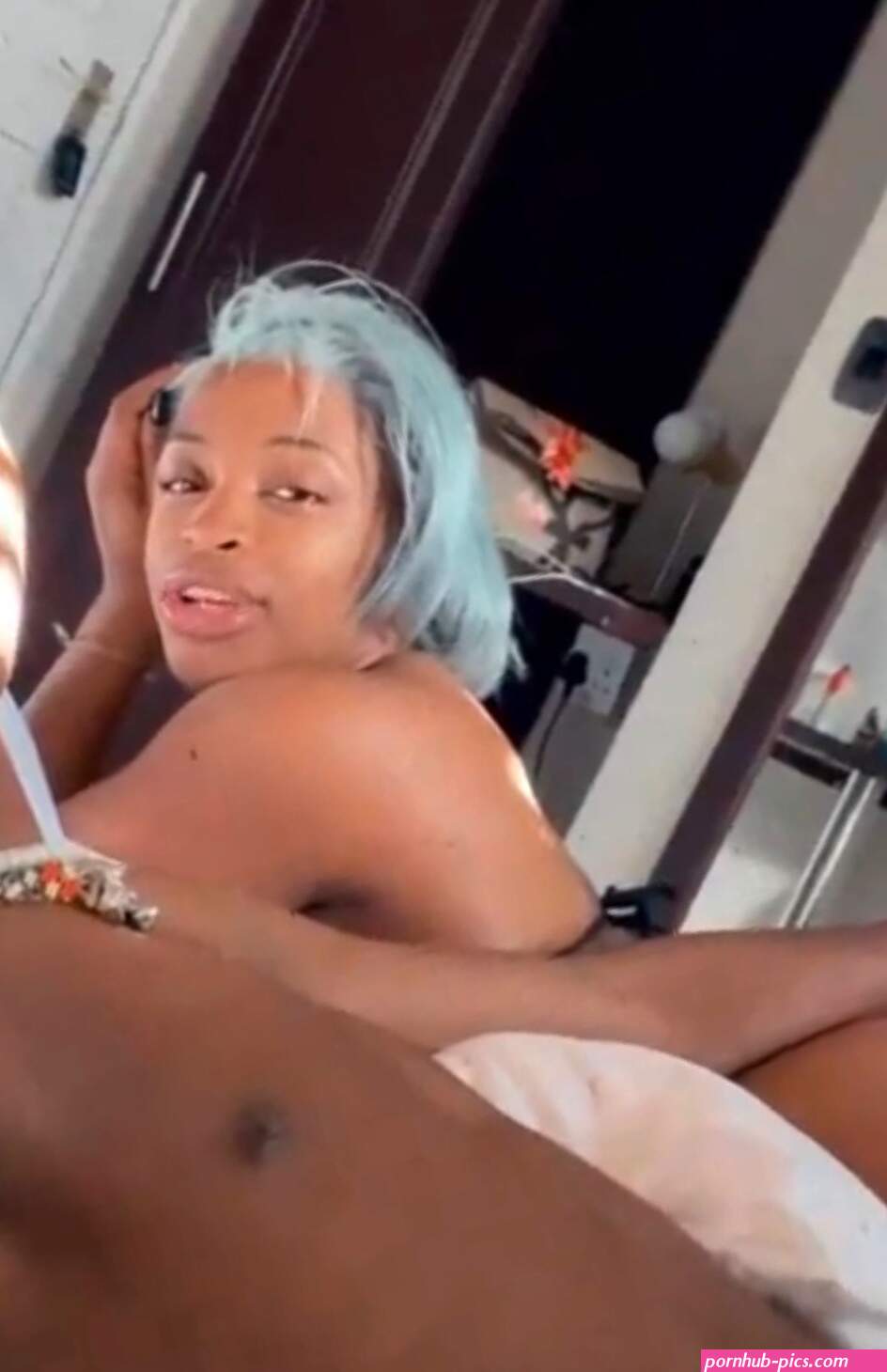 Cindy Makhathini Naked Pictures with boyfriend leaked