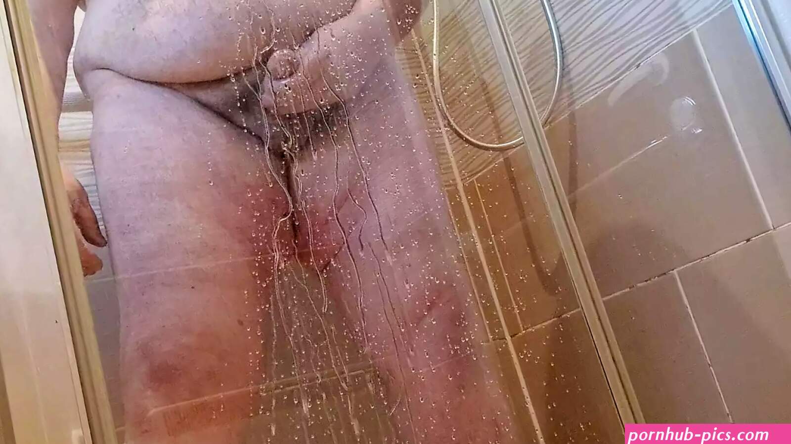LESBIAN THREESOME