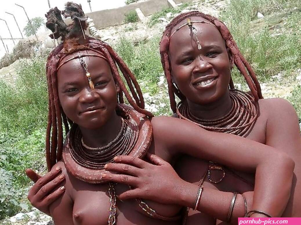 Porn image of 40 huge boobs hairy big hips long hair photo himba created by AI