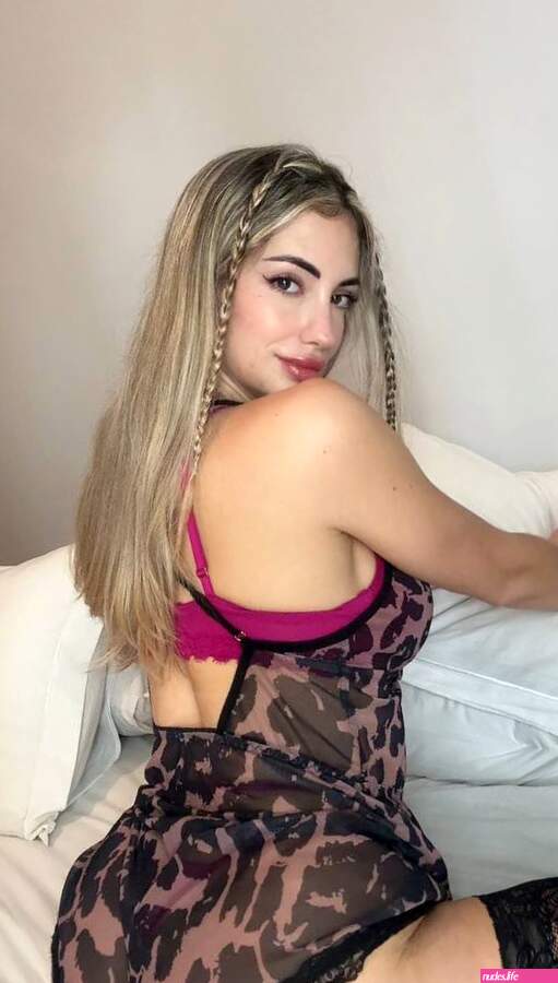 Denise Serena denisserenaa X