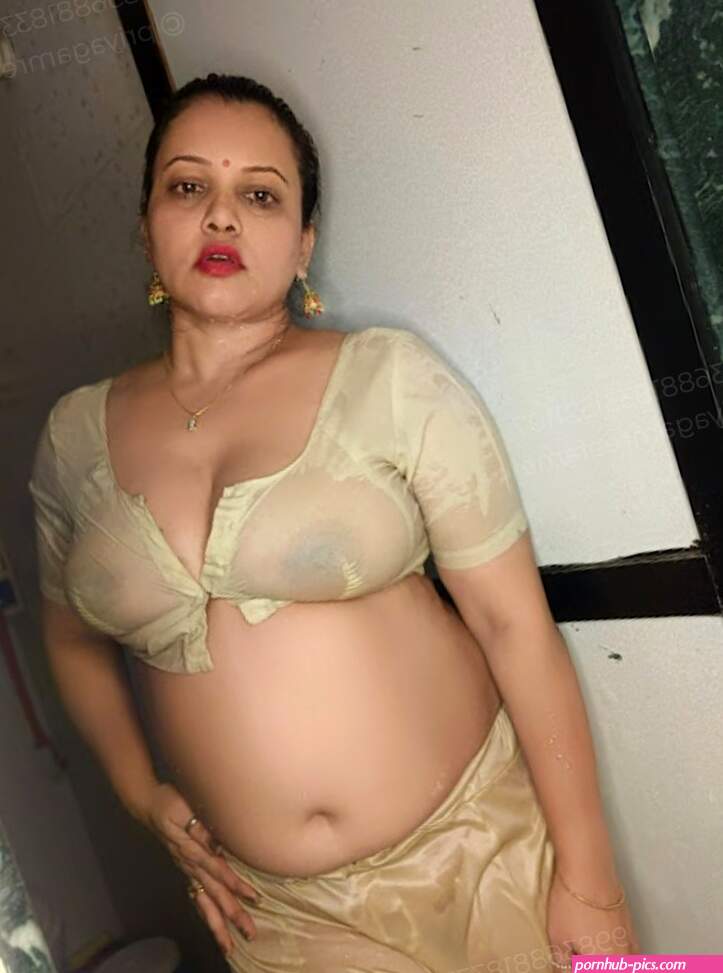 Priya Gamre priyagamree X
