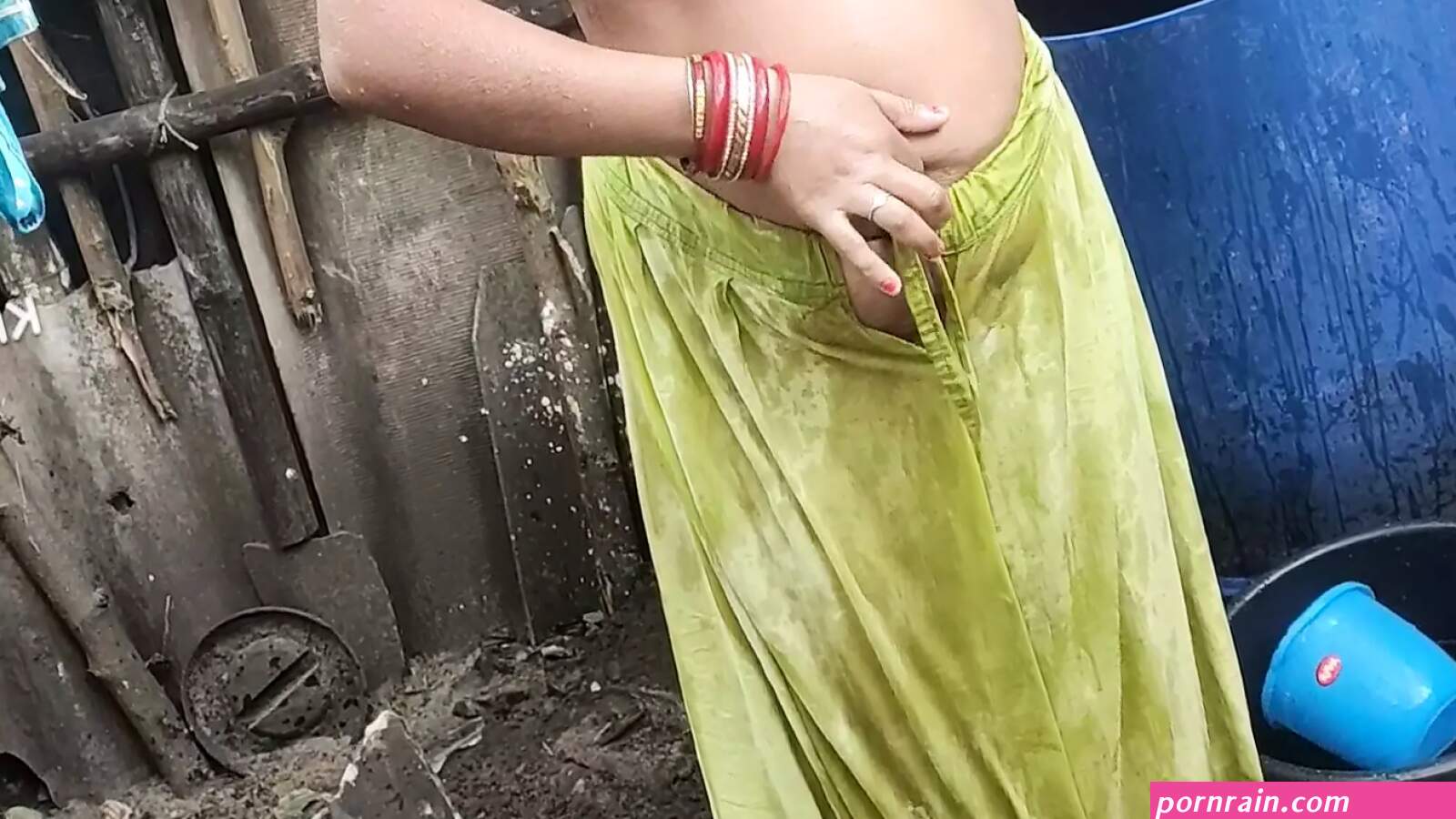 Anita Yadav Bathing Outside of New Look: Indian Lactating Porn