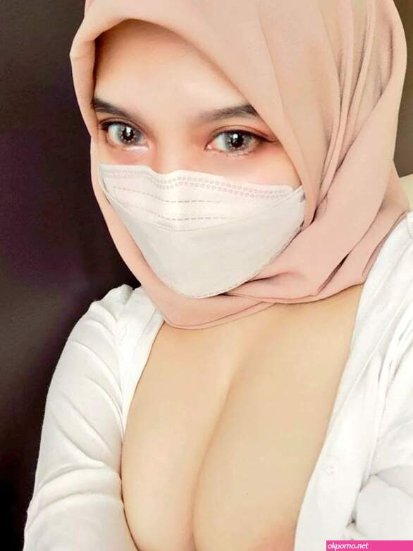 Hijab Beauty Goldie Glock Wants Some Sexy Lingerie And Hard Cock