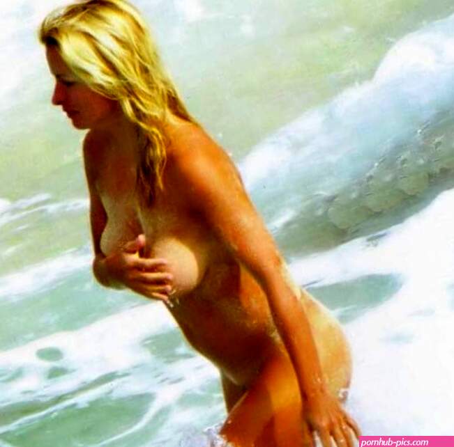 Lisa Marie Presley Nude Photo Collection