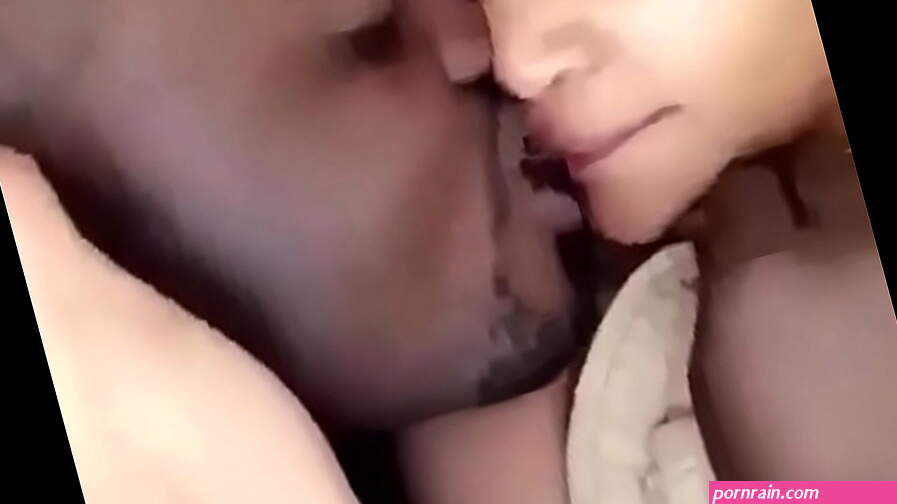 Wema sepetu akiliwa mate