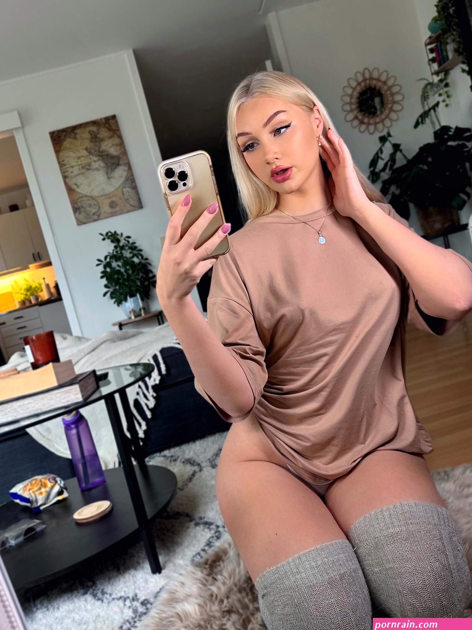 Linny Nova