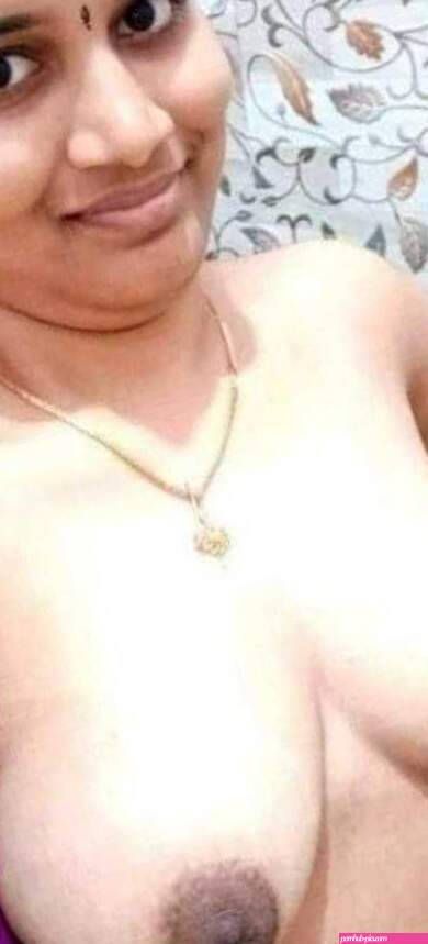 51 Curvy mallu nude pics of sexy Kerala wives and milf moms