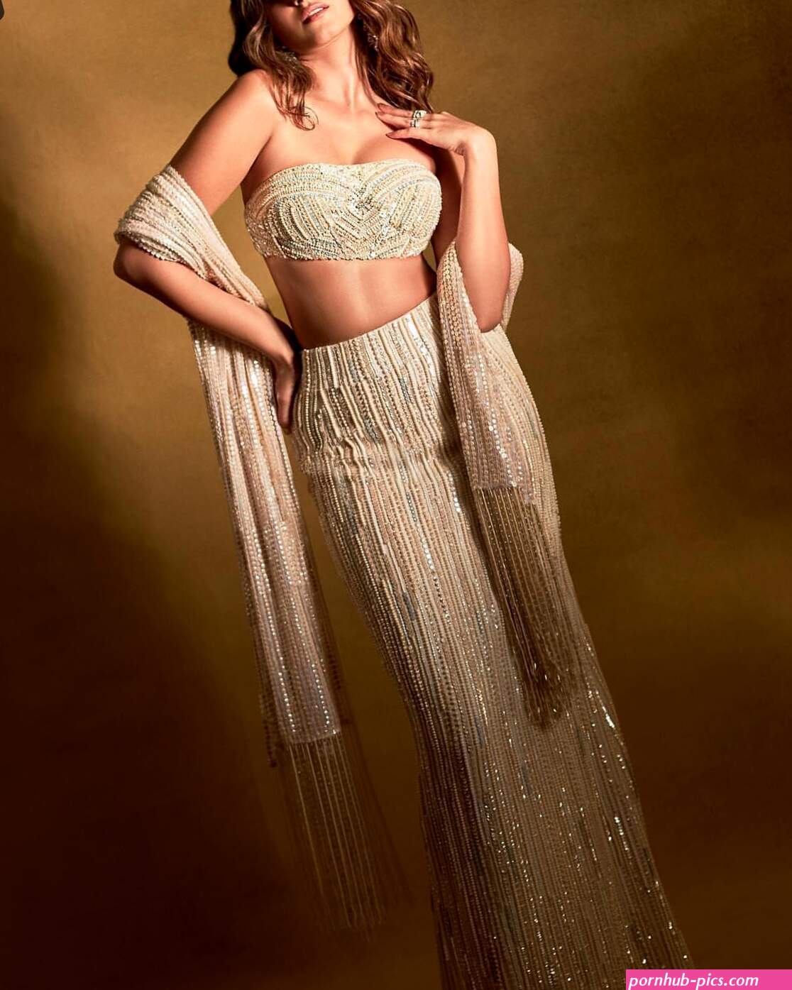 TARA SUTARIA Nude