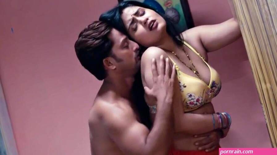 Dubai Bhauji Season 01 Episode 03 2024 BullApp Hindi Hot Web Series