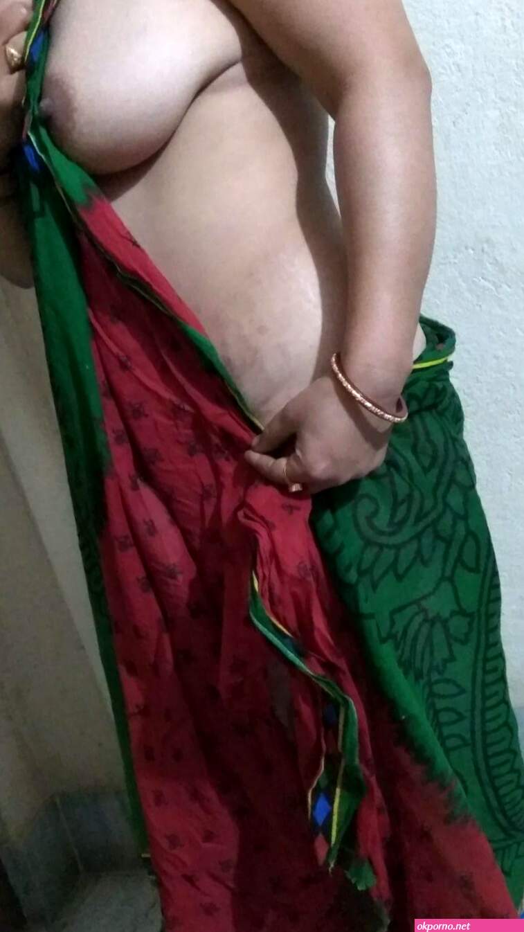 Nude Indian Aunties