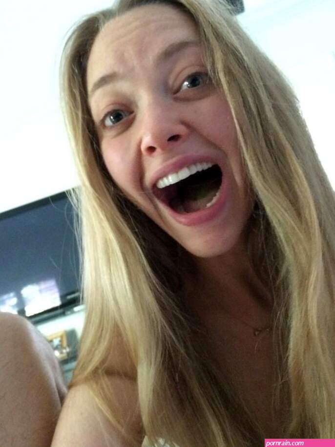 Amanda Seyfried Nude And Blowjob Leaked Photos