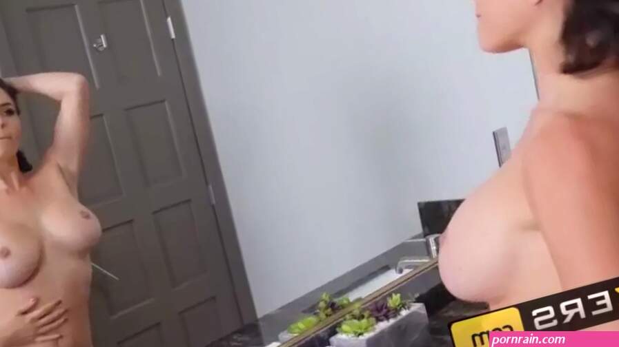 Mommy Got Boobs