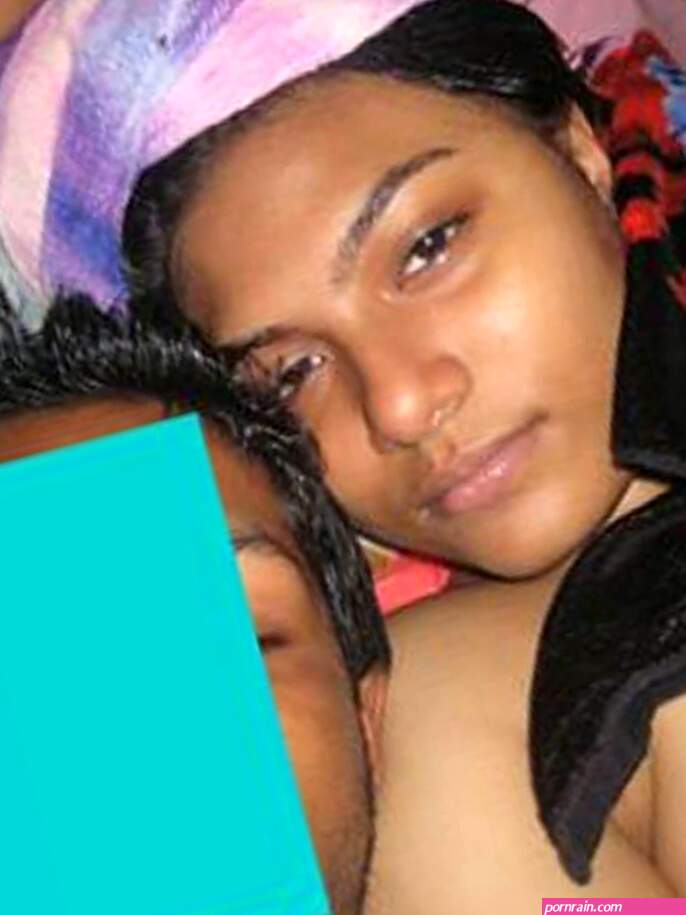 Online Leaked Photos Of Horny Tamil Girl Boobs Sucked By Lover
