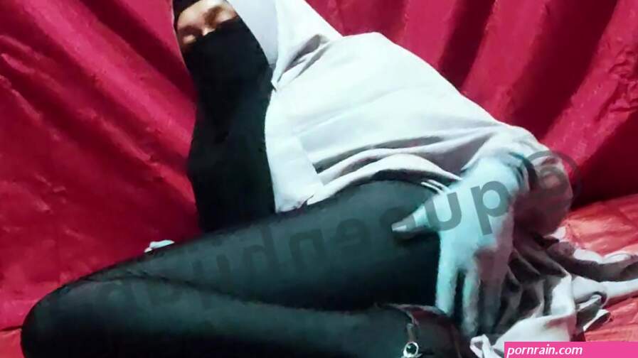 Asian Niqab Shemale Mastrubation