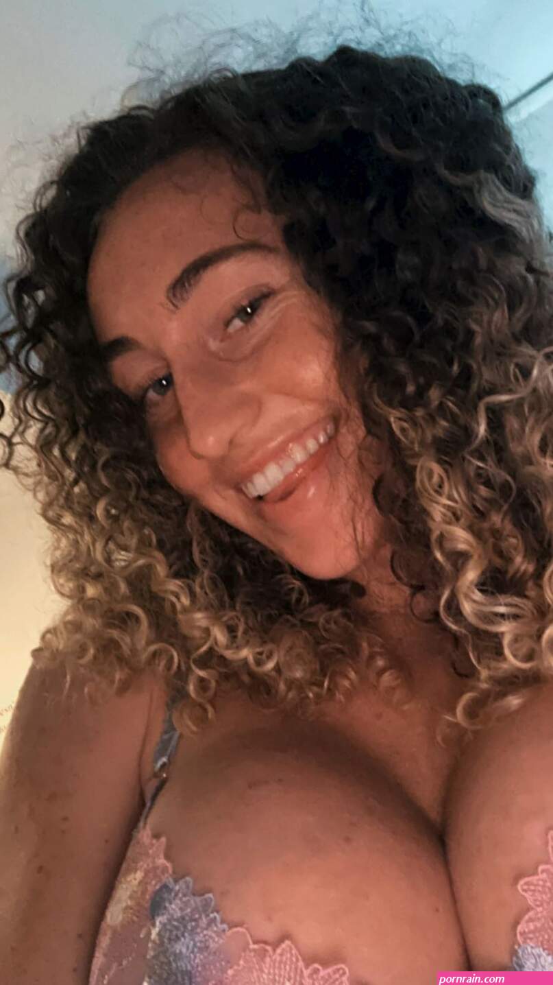 Karlye Taylor X: Come say hi