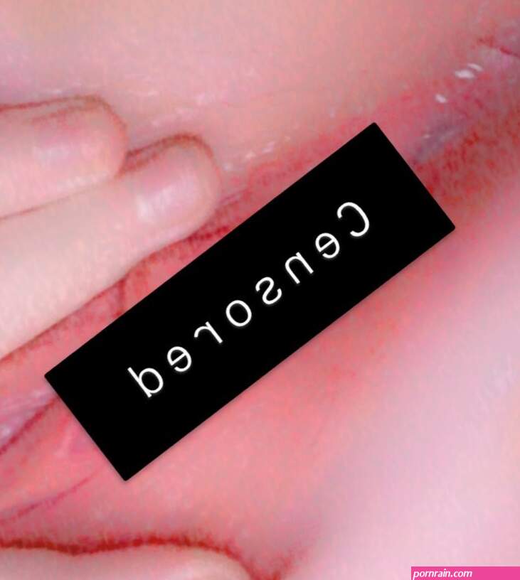 X- Fineassfae: Look at my pretty pink pussy. NEXT 10 PEOPLE TO SUBSCRIBE TO MY ONLYFANS GET IT FOR 6.50!!!!