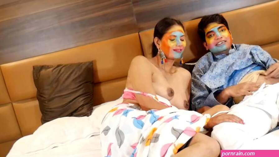 Jiju loves spending time with sexy sali Priya when his wife not at home