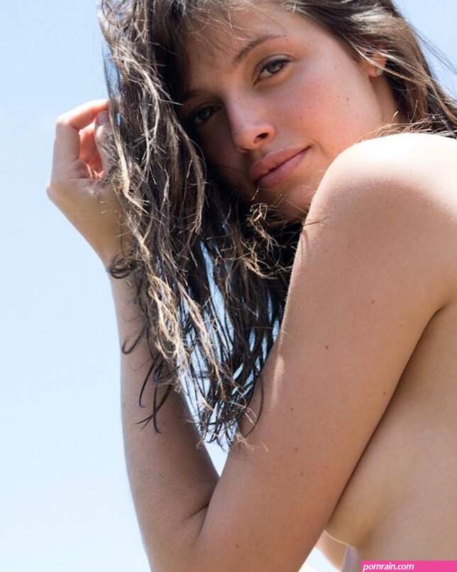 Agatha Moreira nude naked