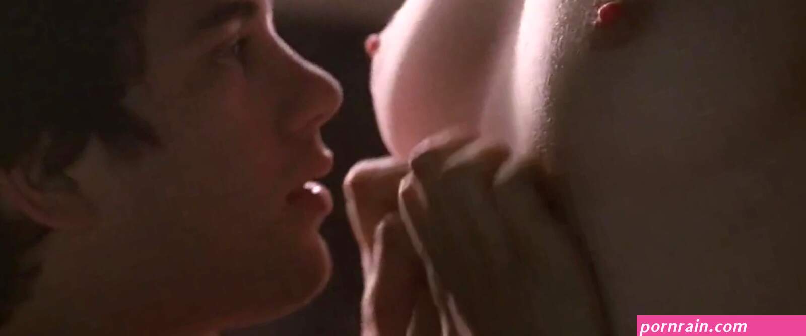 Bridget Moynahan nude