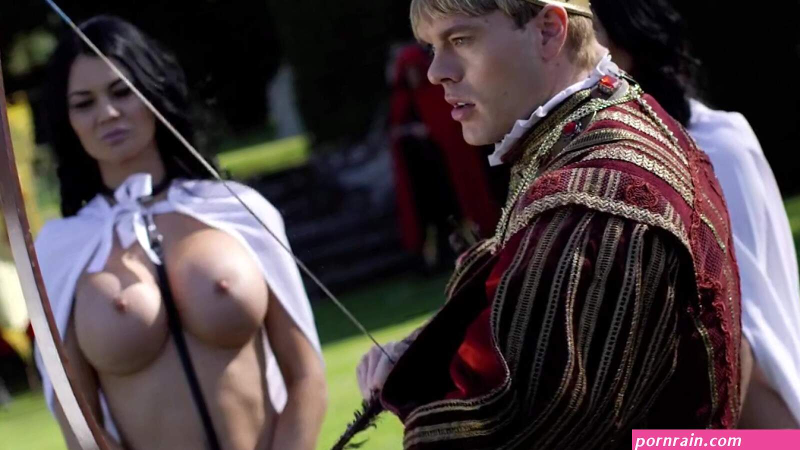Game of Throne hard threesome with a king and slutty MILFs after medieval entertainment