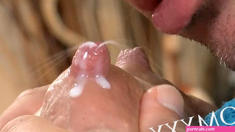 Breastfeeding with mature cheat from office FULL SCENE