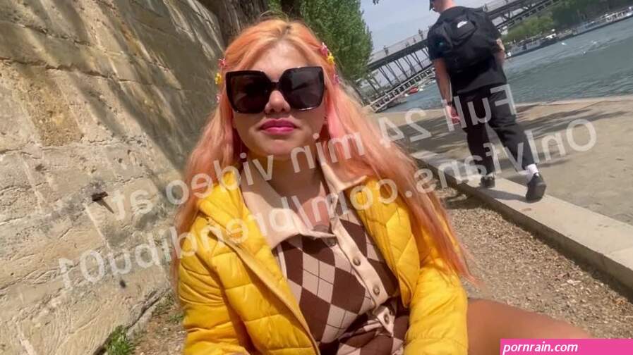Un fan me folla duro frente a la torre Eiffel sexo con un desconocido PARIS