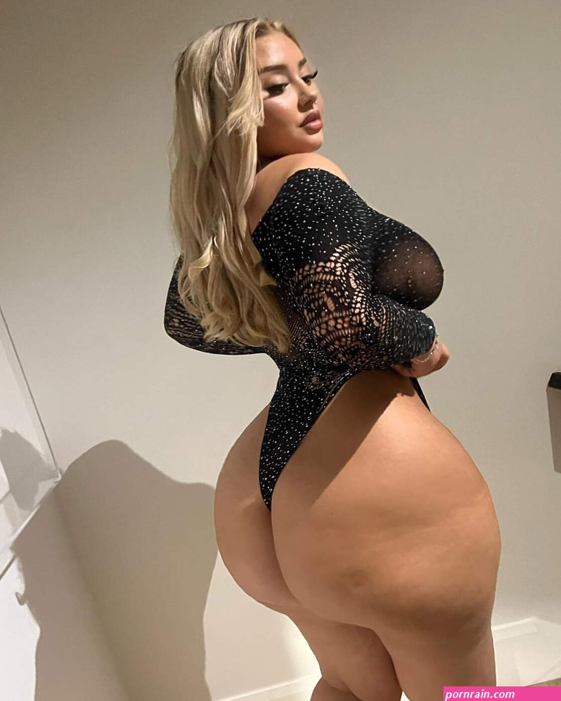 Sage Dovina