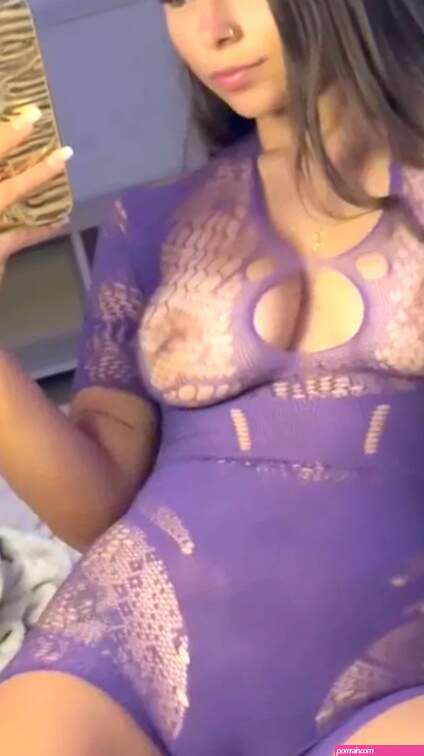 Sexy Sophie rain wants your cum JakubX