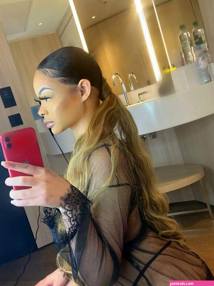 sophiaaromero onlyfans mega below