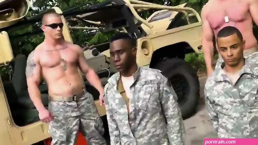 Hot Nude Male Soldiers Gay RR The Army69 Way