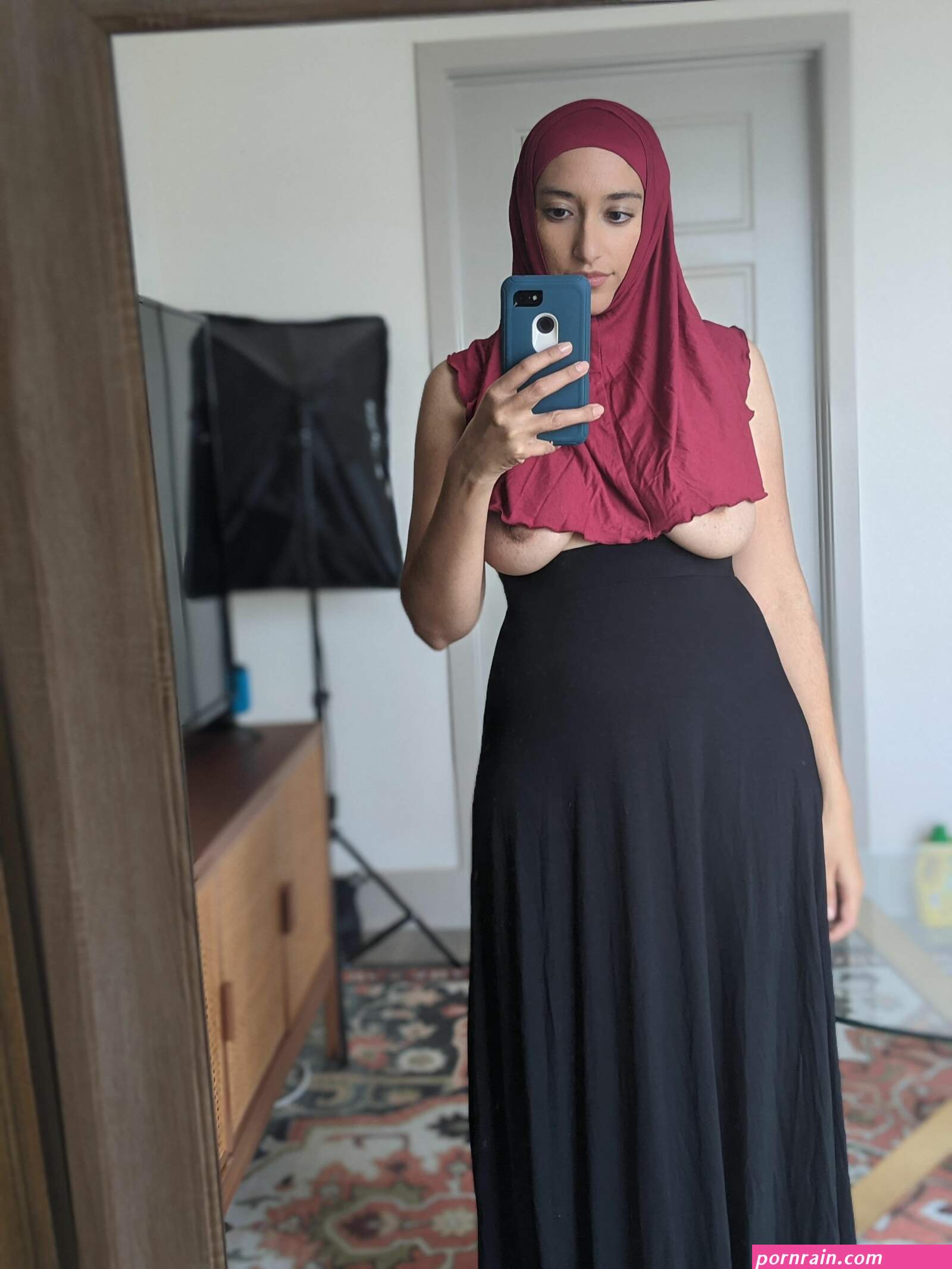 Hajabi bra nippls photos