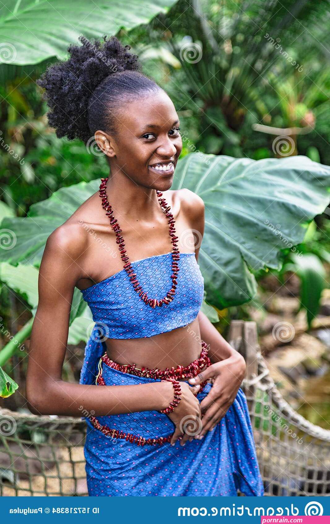 Sexy pics of african girls in native
