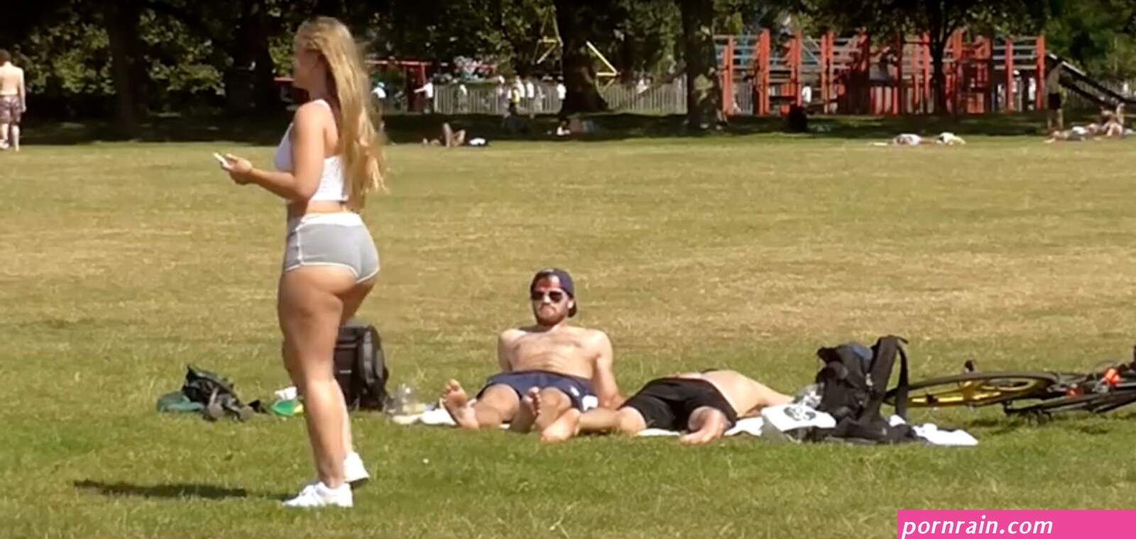 Big booty white wemon