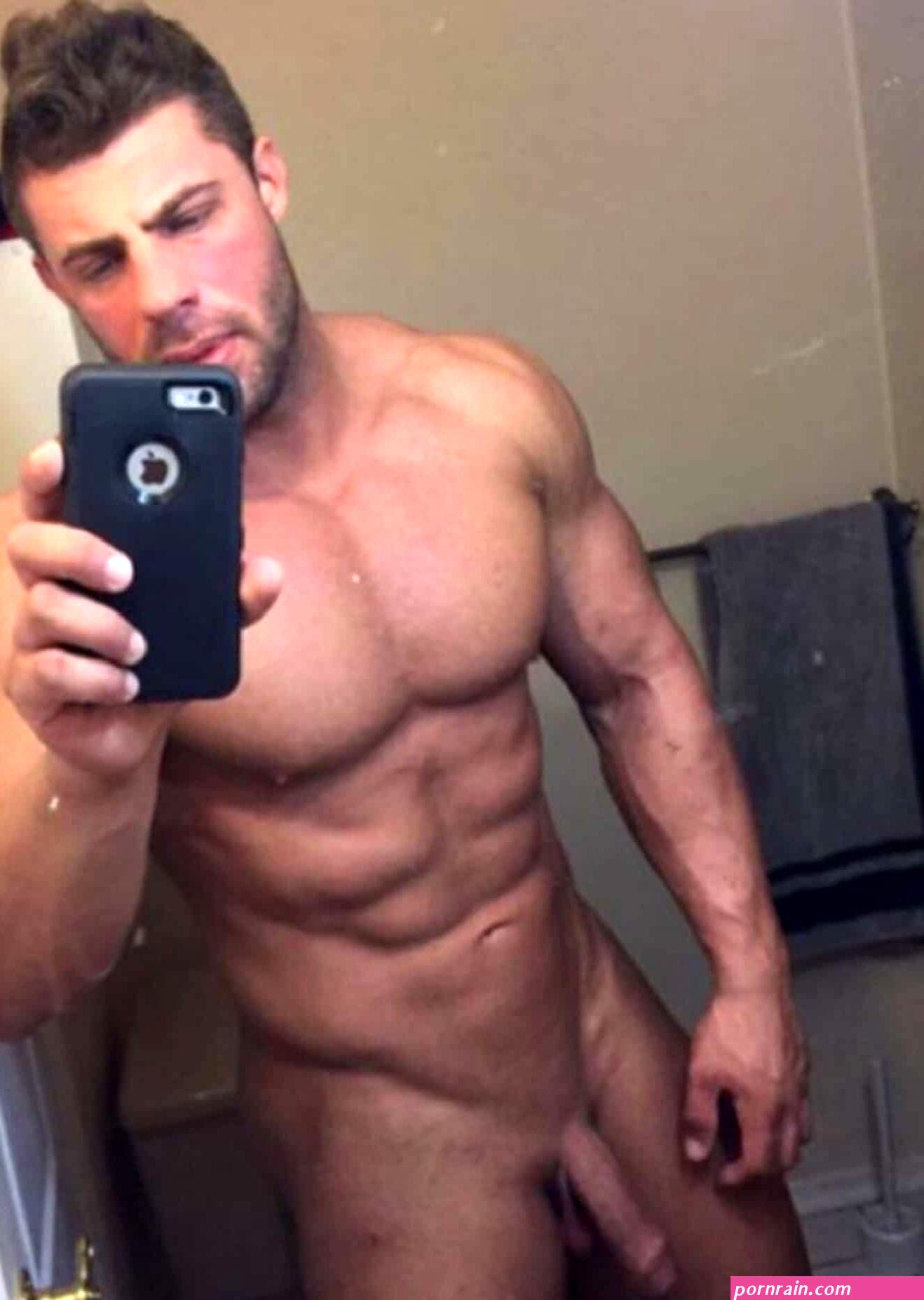 Muscle nude man