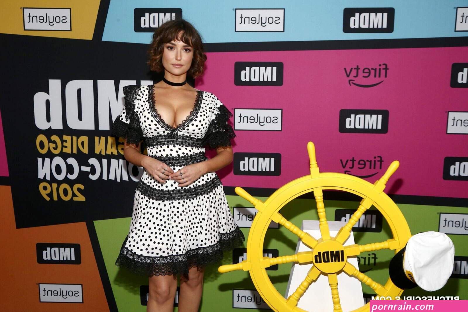 Milana vayntrub leaked