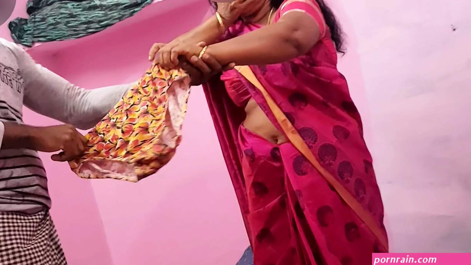 Aunty saree penty xxxxx