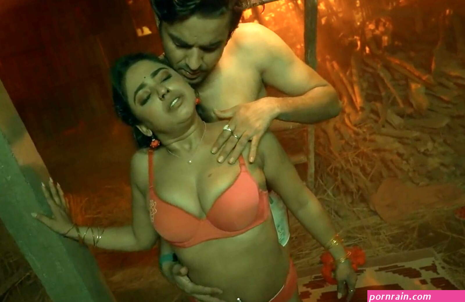 Ullu 2024 webseries hot sex scenes